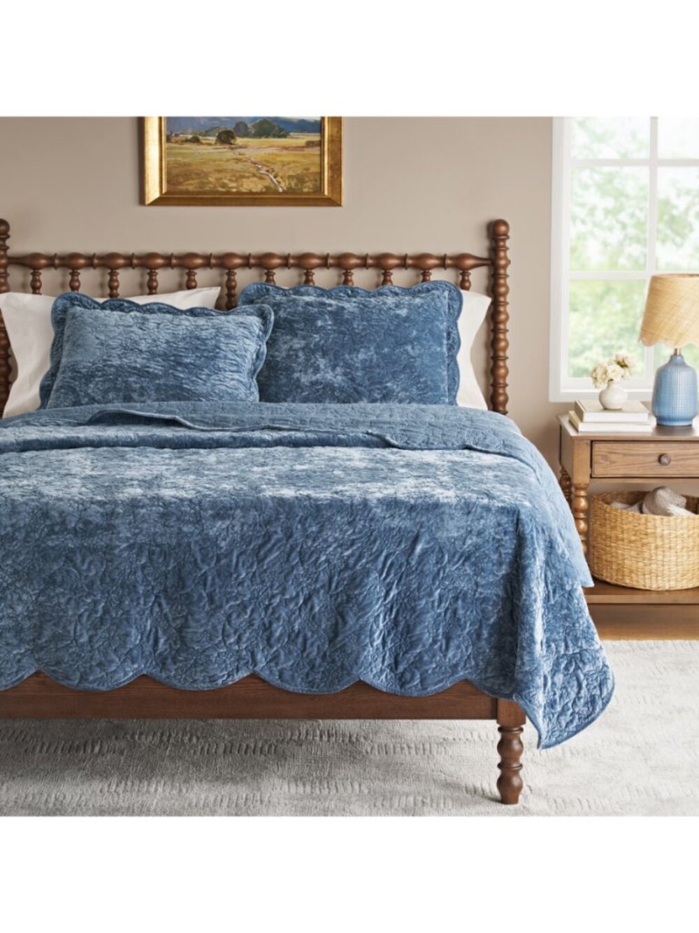 The Pioneer Woman Home Blue Dust Cottage Eloise Floral 100% Poly Velvet Quilt